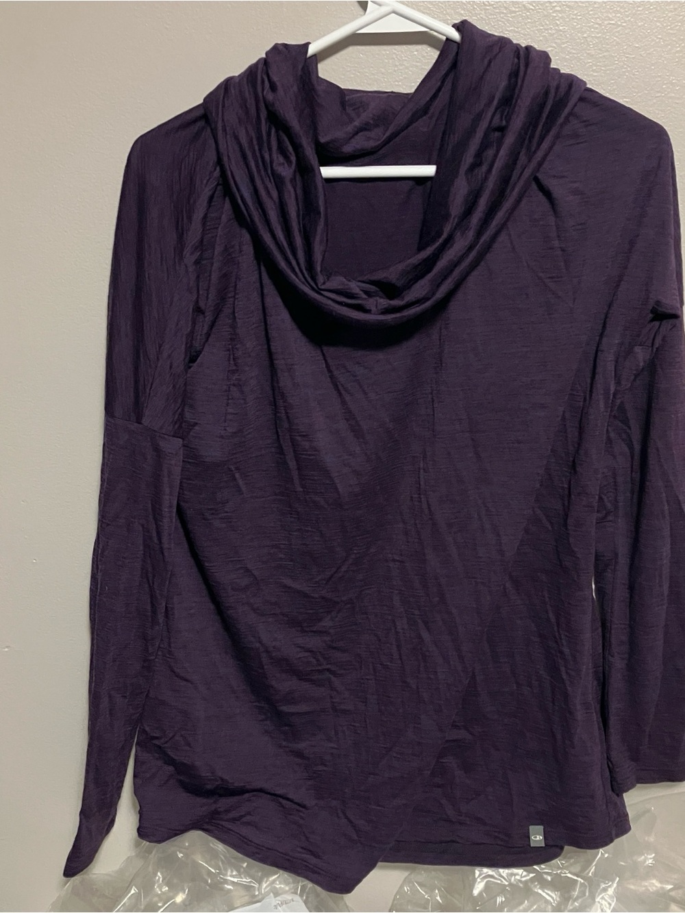 Icebreaker merino wool cowl neck purple size small